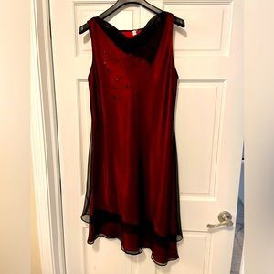 Beautiful xl dress (red with black overlay). Two tiers on the bottom.